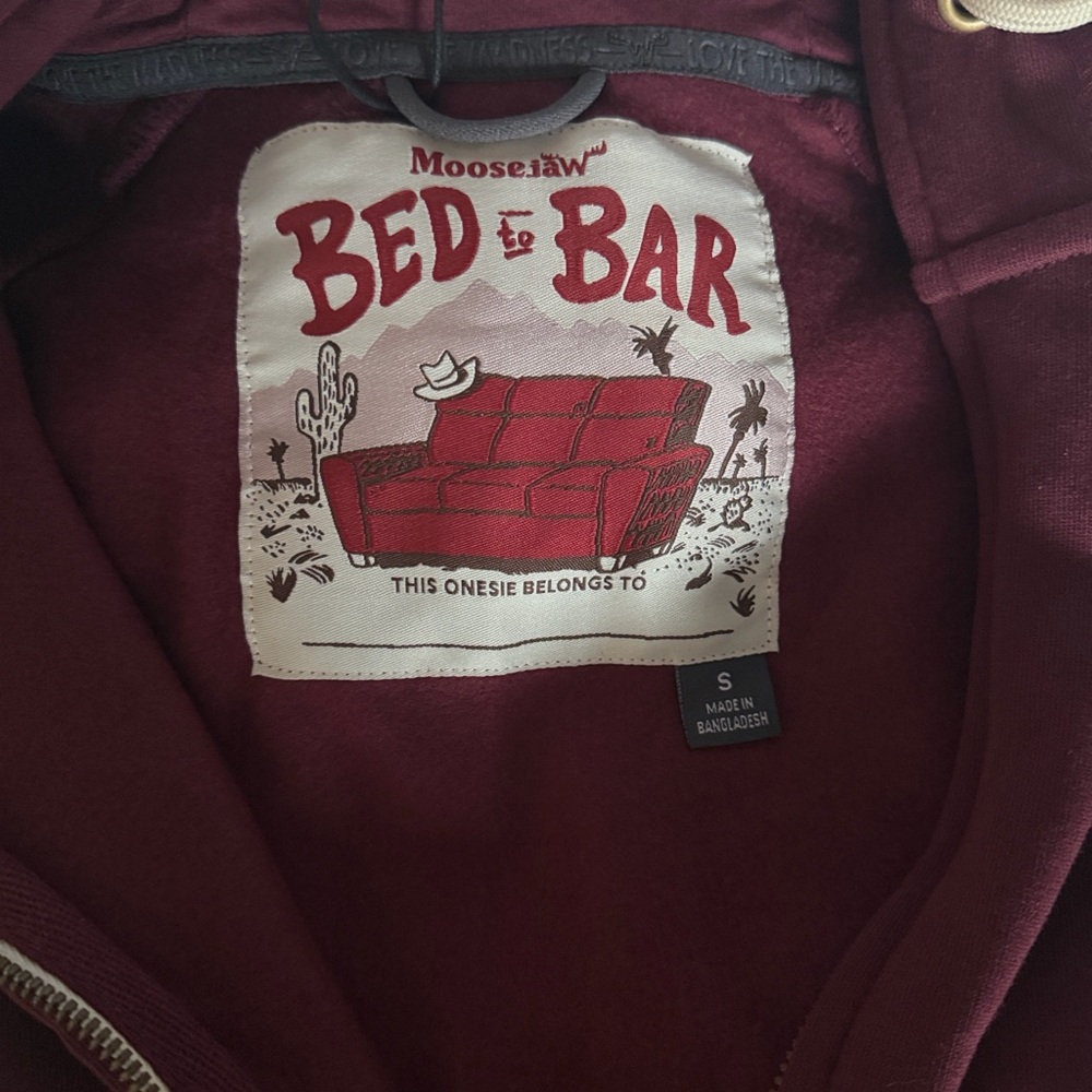 Moosejaw Bed to Bar Maroon Men’s Jumpsuit Small - Picture 2 of 6